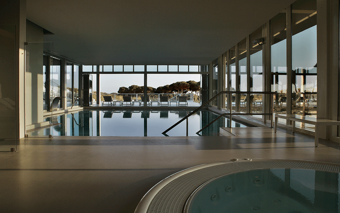 29-interior-pool