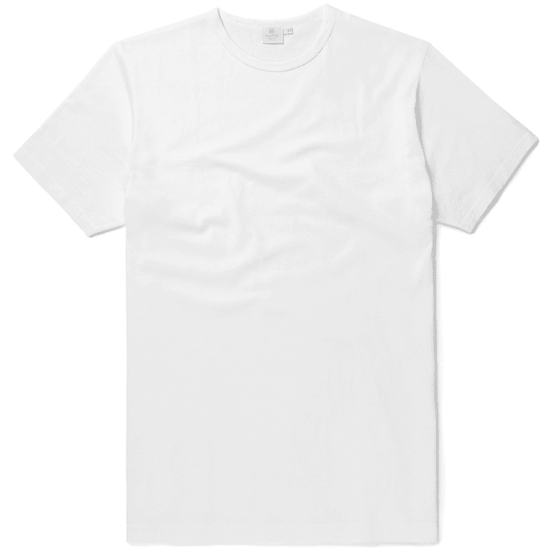 The Best White T-Shirts For Men (And How to Wear Them)