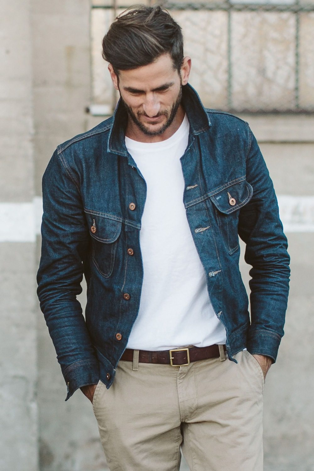 what to wear blue denim jacket with