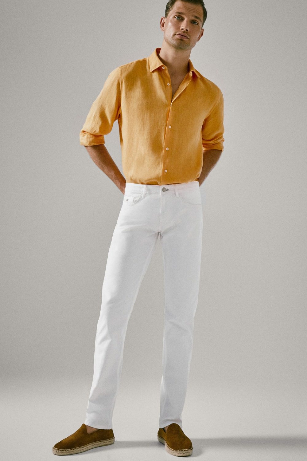 What to Wear with White Jeans