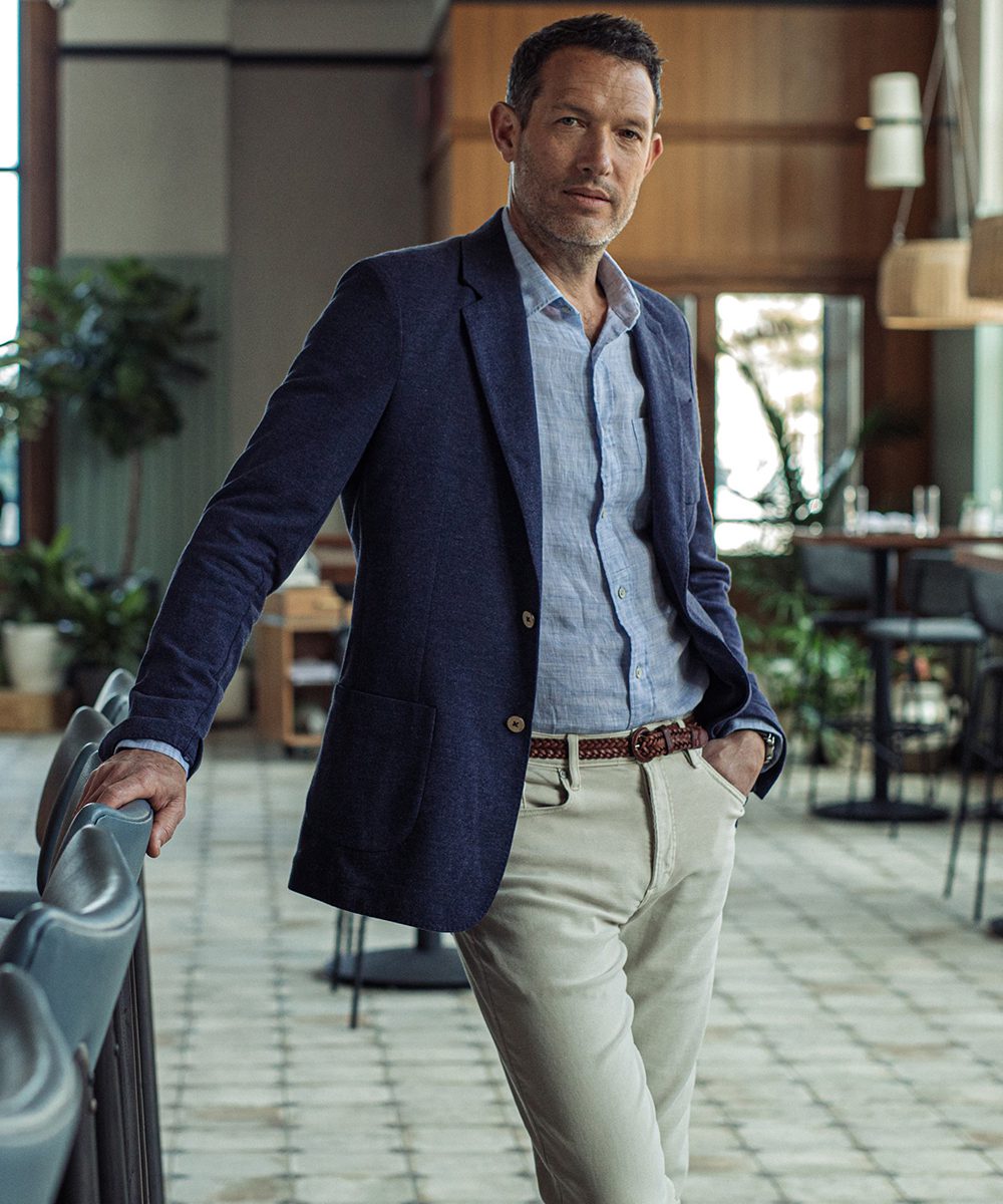 7 Remarkable Navy Blue Blazer Combinations To Try| Bewakoof