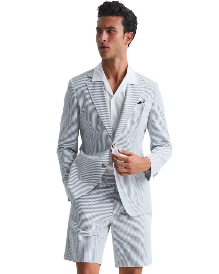 8 Best Casual Suit Styles For Men (& How To Wear Them)