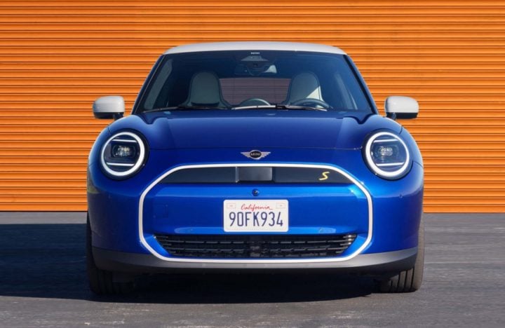 Picture of Top Minimalist Interior Design Ideas: Simplifying Spaces for Calm ...