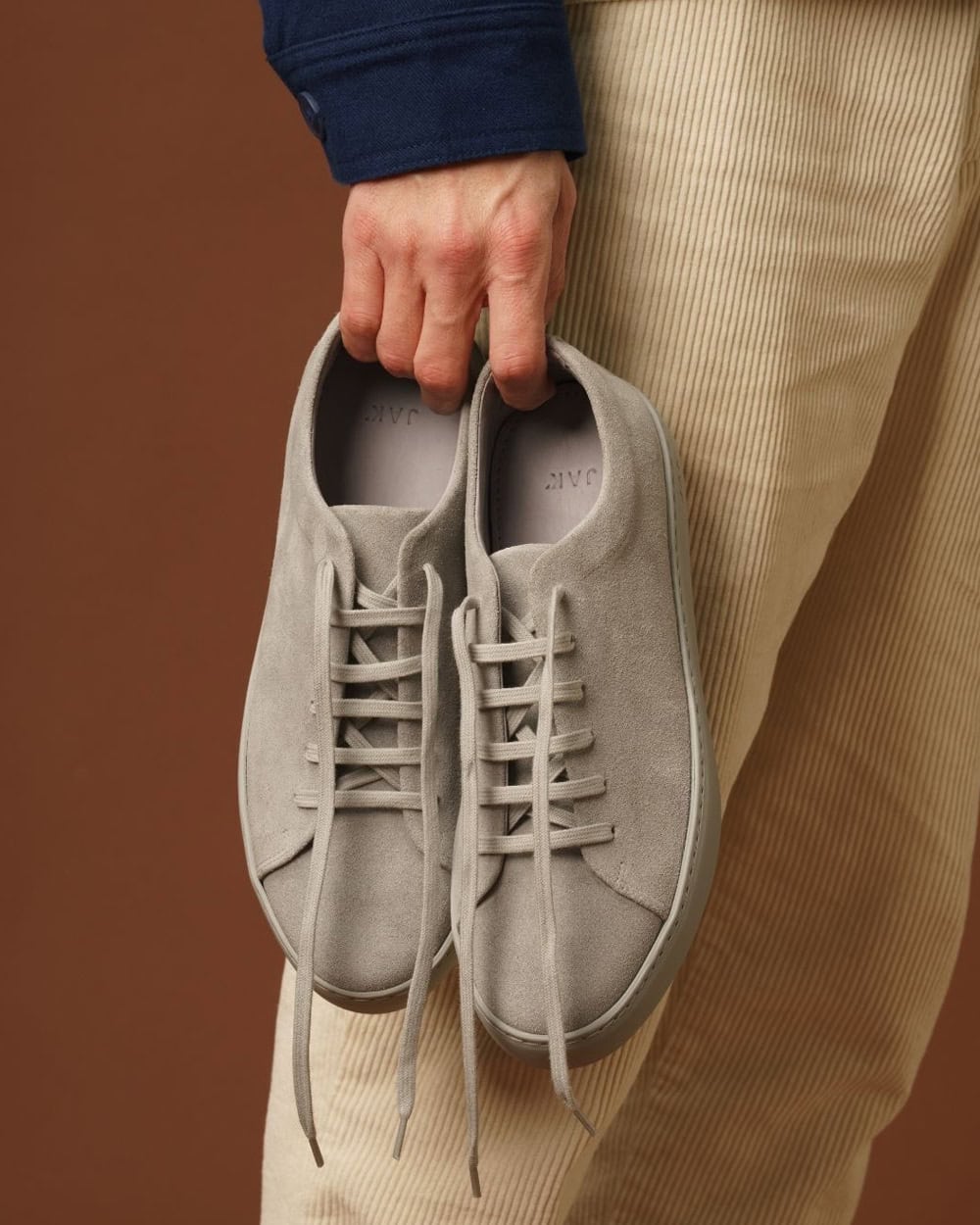 The Best Minimalist Sneaker Brands For Men (& The Model To Buy)