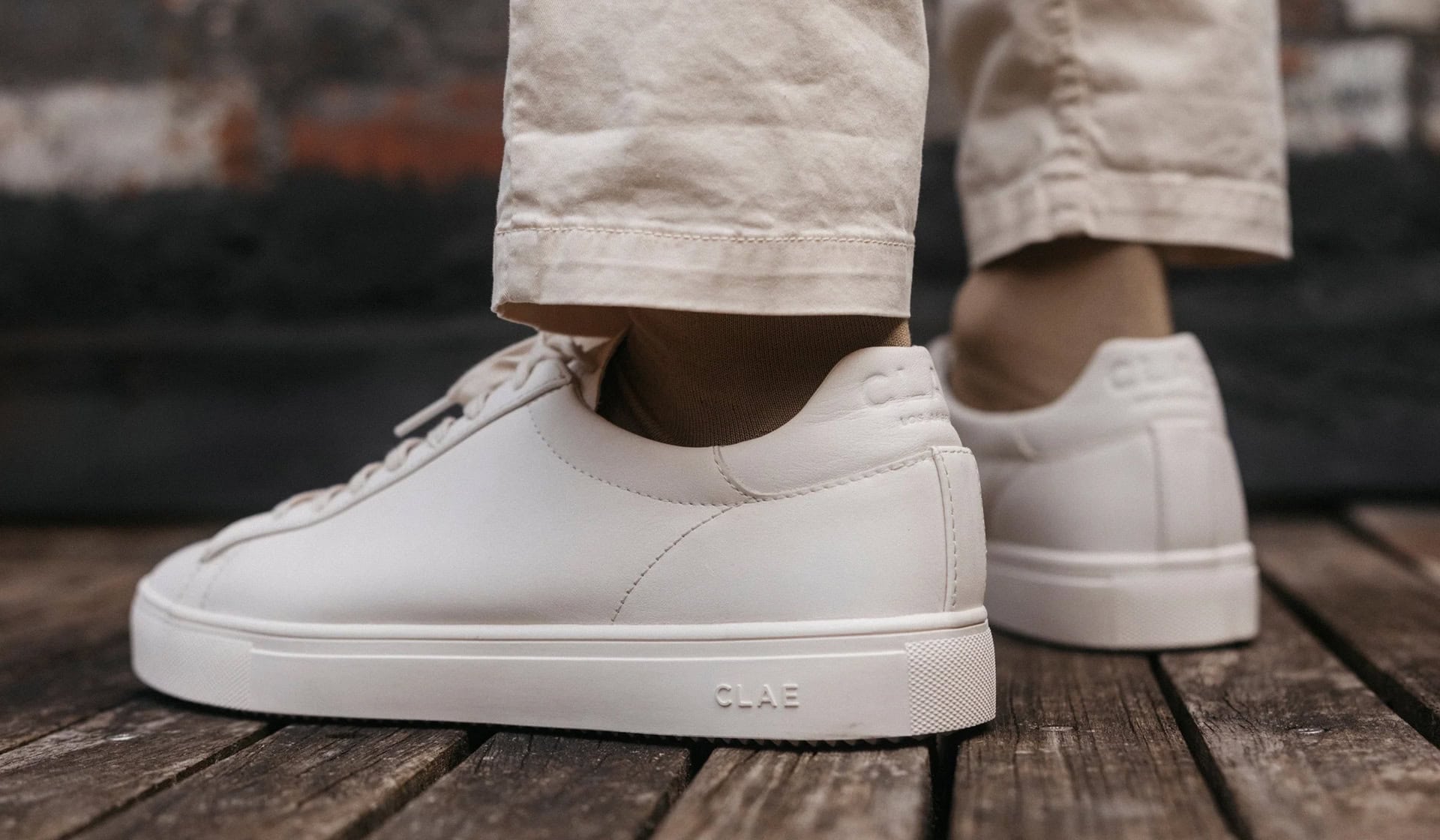 The Best Minimalist Sneaker Brands For Men (& The Model To Buy)
